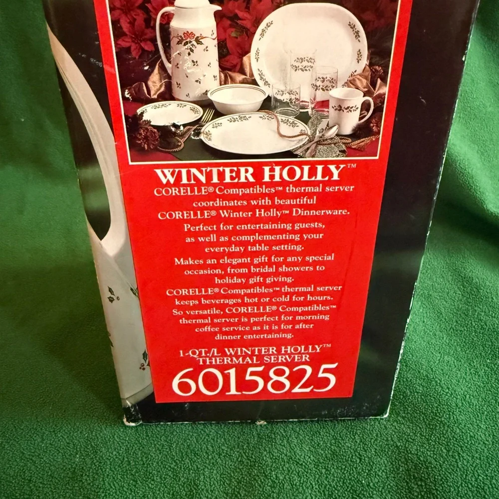 Festive Corelle Compatibles Winter Holly Thermal Server
